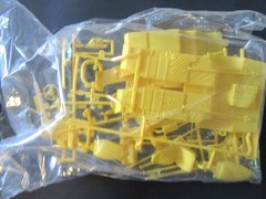 REVELL ’71 PLYMOUTH GTX MODEL KIT #7608
