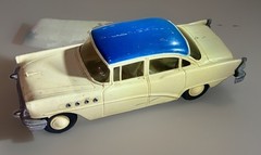 1955 Buick Roadmaster Annual Built Kit Car AMT Friction Model 1:25 Scale 2-Tone