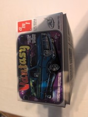 AMT 1/25 Dirty Donny’s Vantasy 1970 Customizable Chevy Van Model Kit