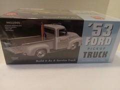 AMT 1953 Ford Pickup Truck 3 in 1 Trophy Series 1/25 Model Kit Retro ’53 AMT882