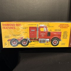 AMT 1500 DIAMOND REO TRUCK TRACTOR MODEL KIT-NIB-1/25 SCALE