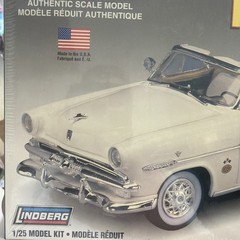 🏁Lindberg🏁1953 Ford⭐️Convertible⭐️Indy Pace Car 1/25 Model 500 Sealed
