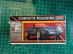 Monogram Metal Flake Corvette Roadster Model Kit # 2742 Factory Sealed Box