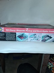 Revell 1996 1:25 ’65 Chevy Stepside Pickup & Hemi-Hydro Combo #85-7249 Skill 2