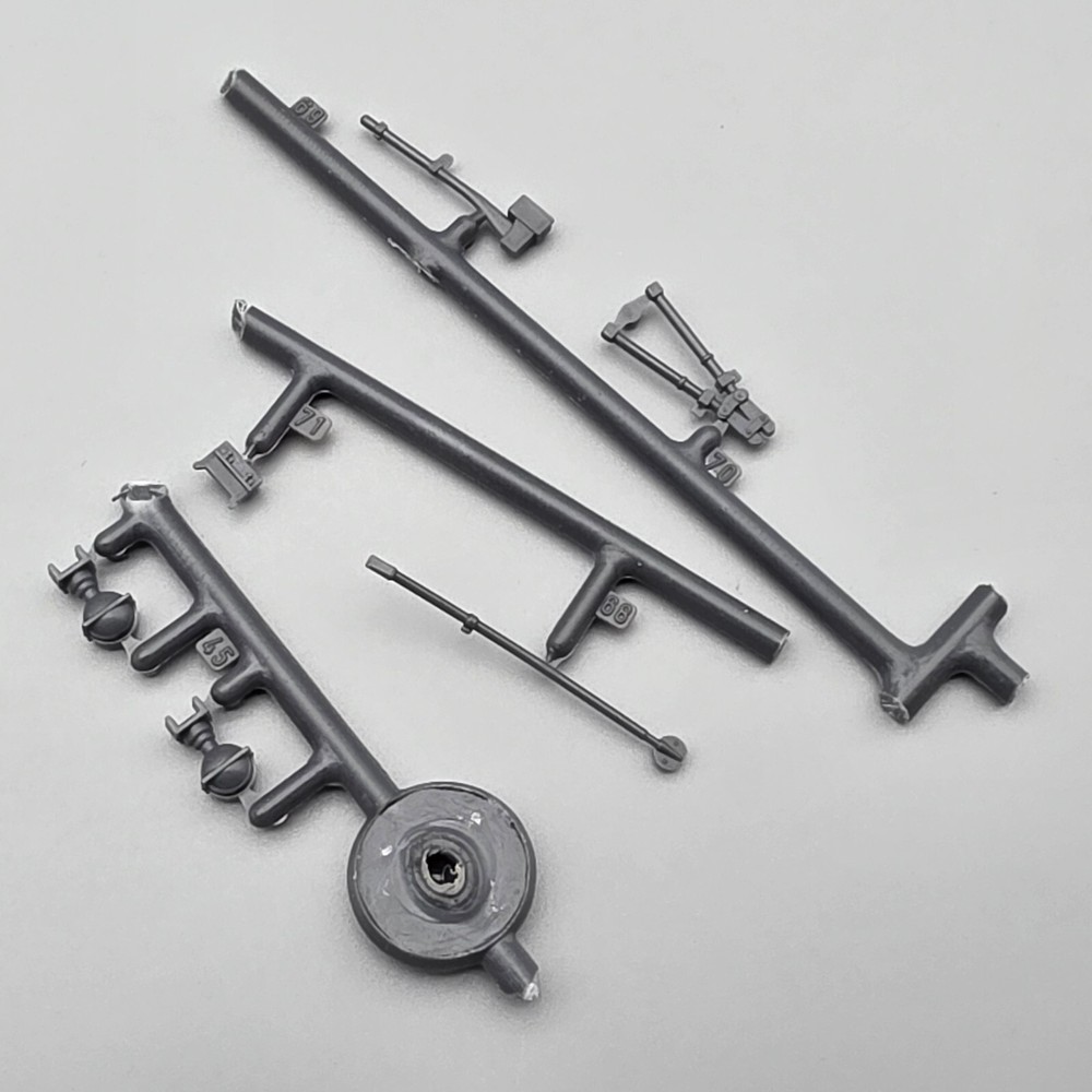 Testors Italeri 1/35 Sd.Kfz. 234/2 Puma Parts Tools Lights Misc Pieces