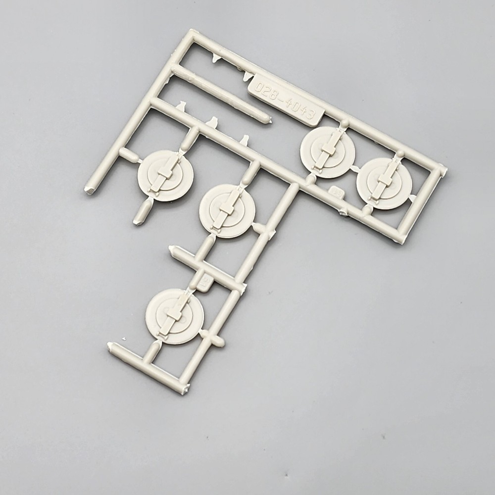AMT/ERTL 1/25 Fruehauf Tanker Trailer Parts Kit Bash Manhole Covers