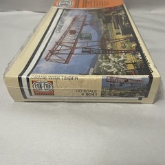 COOL CON-COR HO ” CRANE WITH TIMBER ” PLASTIC MODEL KIT 9041 TRAIN LAYOUT
