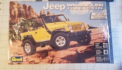 REVELL 85-4501 JEEP WRANGLER RUBICON MODEL KIT NIB 1:25 SCALE