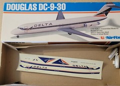 Vintage EMPTY BOX + DECALS! Airfix USA Douglas DC-9-30 Kit in 1/24 – 1970s Issue