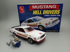 AMT 1475 1:25 Scale 1977 Ford Mustang Hells Drivers Hobby Plastic Model Kit