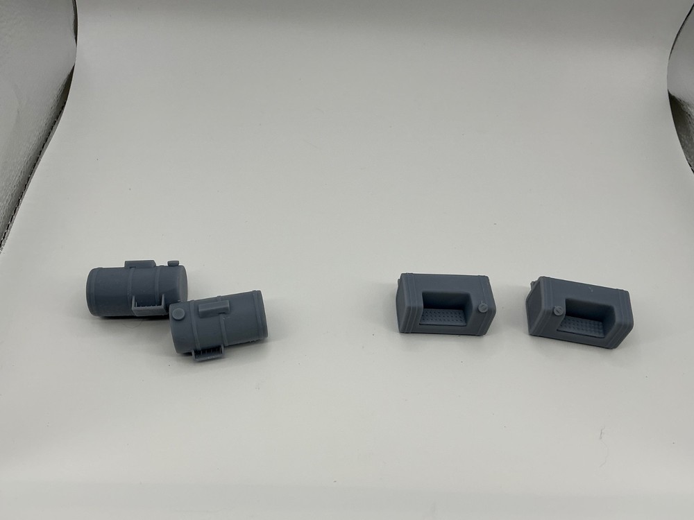 1/25 scale 3d printed Mack small square/round tanks by Alfa Centauri