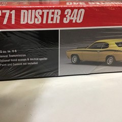 AMT ERTL 1971 Plymouth Duster 340 Model Kit #31225 1/25 Scale Factory Sealed