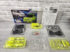 Fujimi 1/24 Toyota bB Z “Q version” ID-31 Model Kit 03676