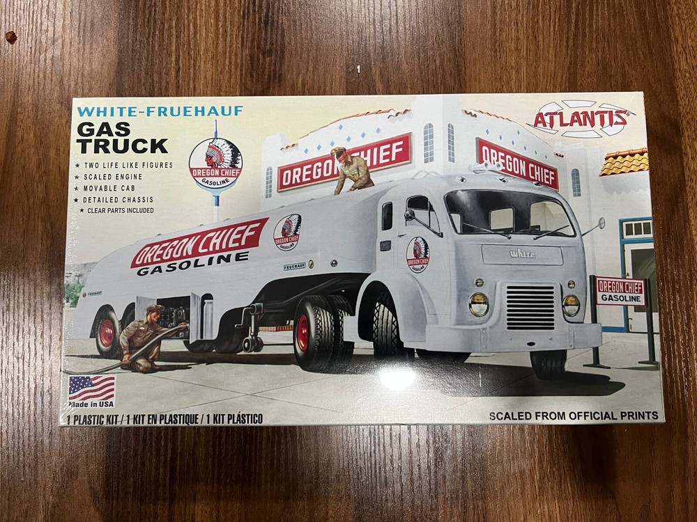 Atlantis White-Fruehauf Gas Truck Kit # H1029 Factory Sealed 1:48 Scale Model