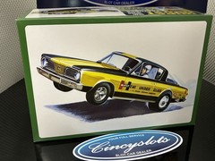 1/25 1966 Plymouth Barracuda Hurst Hemi Under Glass Funny Drag Car New Open Box
