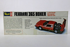 Revell 1/24 European Sports Car Ferrari 365 Boxer Plastic Model Kit #7301