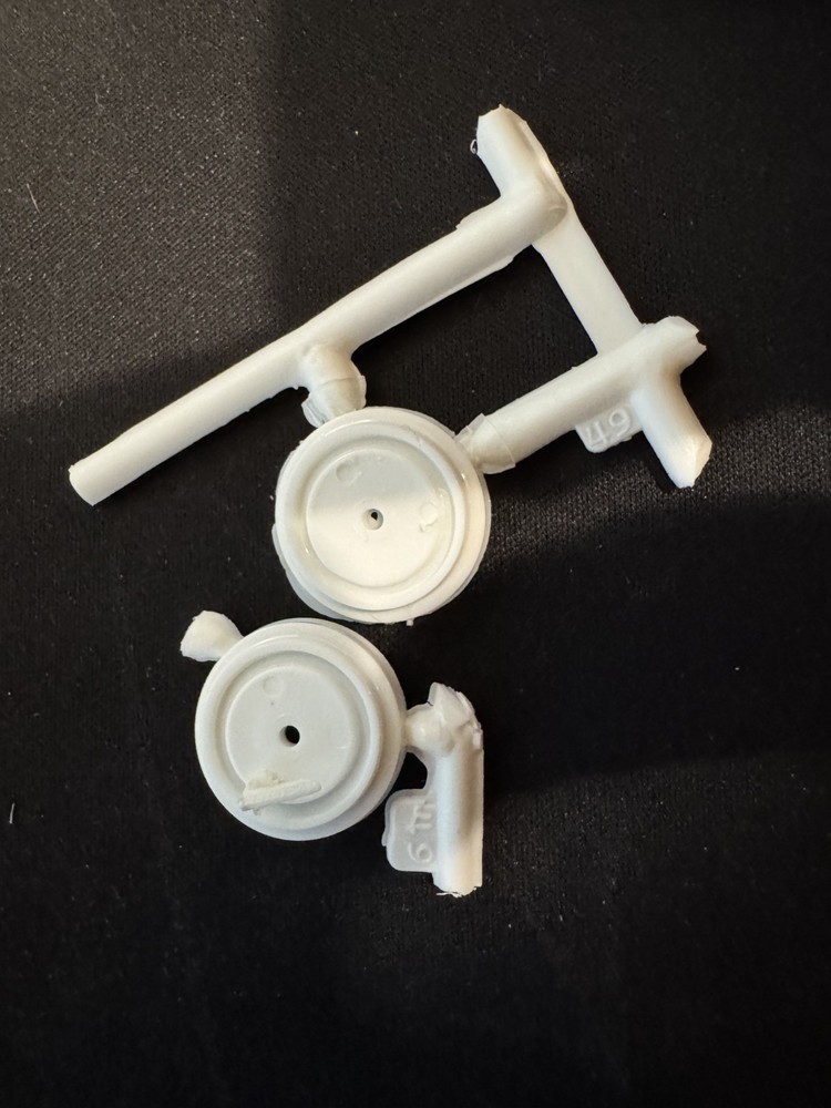 Revell 7109 Ed “Big Daddy” Roth’s Outlaw Parts Kit Bash Rear Inside Wheel