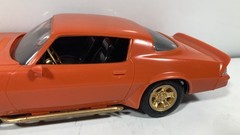 Monogram 1981 Chevrolet Camaro Z/28 Snap Tite Built Model Car Kit 1:24 Orange