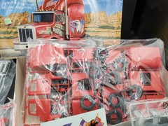 Peterbilt ROAD REBEL 377 A/E Semi Truck Italeri 1:24 Model Kit # 740 Open Bx