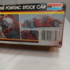 Monogram 1/24 Neil Bonnett’s Valvoline Pontiac Stock Car NASCAR Open Complete