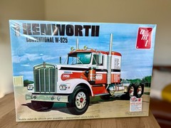 AMT 1/25 Kenworth W-925 Conventional Model Kit Big Rig Reissue AMT1021