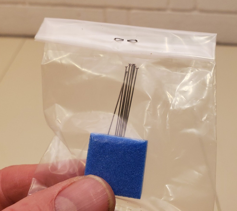 SHELBY COBRA DAYTONA MODEL GUNZE SANGYO PARTS 8 PINS PIN BLUE FOAM BLOCK