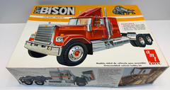AMT 1:25 Scale Chevrolet Bison Semi Truck Sealed Inside Model Kit