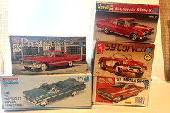 LOT OF 5 AMT REVELL MONOGRAM AND LINDBERG 1/25 SCALE MODEL KITS