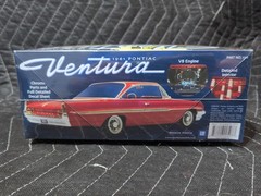 Moebius Models 1961 Pontiac Ventura 1:25 Model Kit #1211. NIB!!!!
