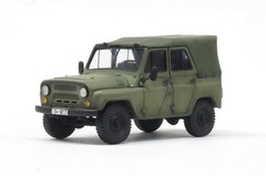 Camel Model Assembly Kit UAZ-469 1/72 Jeep Four-Wheel Drive SUV w/water Stickers
