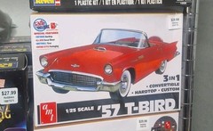 New AMT 1:25 1957 Ford Thunderbird T-Bird Convertible 3-in-1 Model Kit AMT1397