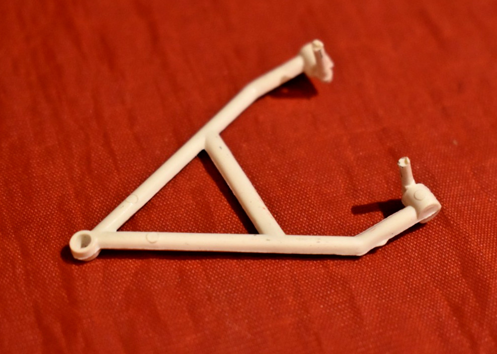 AMT Tow Hitch 1/25