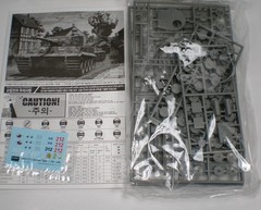 1/72 Scale German WWII Late Tiger I, Academy Model
