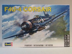 REVELL F 4U-4 CORSAIR AIRPLANE MODEL KIT aircraft 1:48 Scale Skill 4 85-5248 NEW
