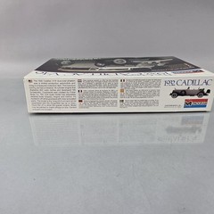 Monogram 2305 1/24 1932 Cadillac V-16 Dual Cowl Phaeton Model Kit Vintage OPEN