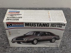 Monogram MUSTANG Hatchback Pace Car 2250 Model Kit – NEW SEALED 1:24 Scale 1979
