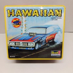 Revell 1/25 Roland Leong’s Hawaiian Fuel Funny Car Limited Edition Tin Kit…