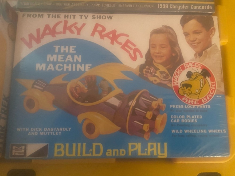MPC Wacky Races Mean Machine Snap Model Kit Dick Dastardly Muttley MPC935 – NEW