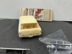 AMT 1961 Buick Special Station Wagon Annual w/Box built model 1/25 McM