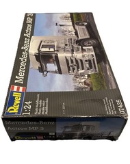 Revell Germany Mercedes-Benz Actros MP 3 1:24 Model Kit New Box Damaged