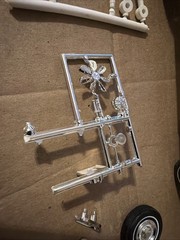 JoHan 1/25 1962 Chrysler 300 Hardtop molded in WHITE USA Oldies Needs Finishing