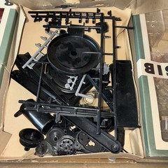 60’s Renewal NO. 802 The Visible V8 Engine ASSEMBLY Kit -IN ORIGINAL BOX -AS IS