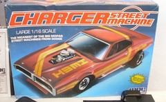 MPC 1972 DODGE CHARGER STREET MACHINE CAR MODEL KIT 1:16 6420 1989