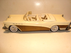 AMT 1957 Buick Roadmaster Convertible Dealer Promo Model Car