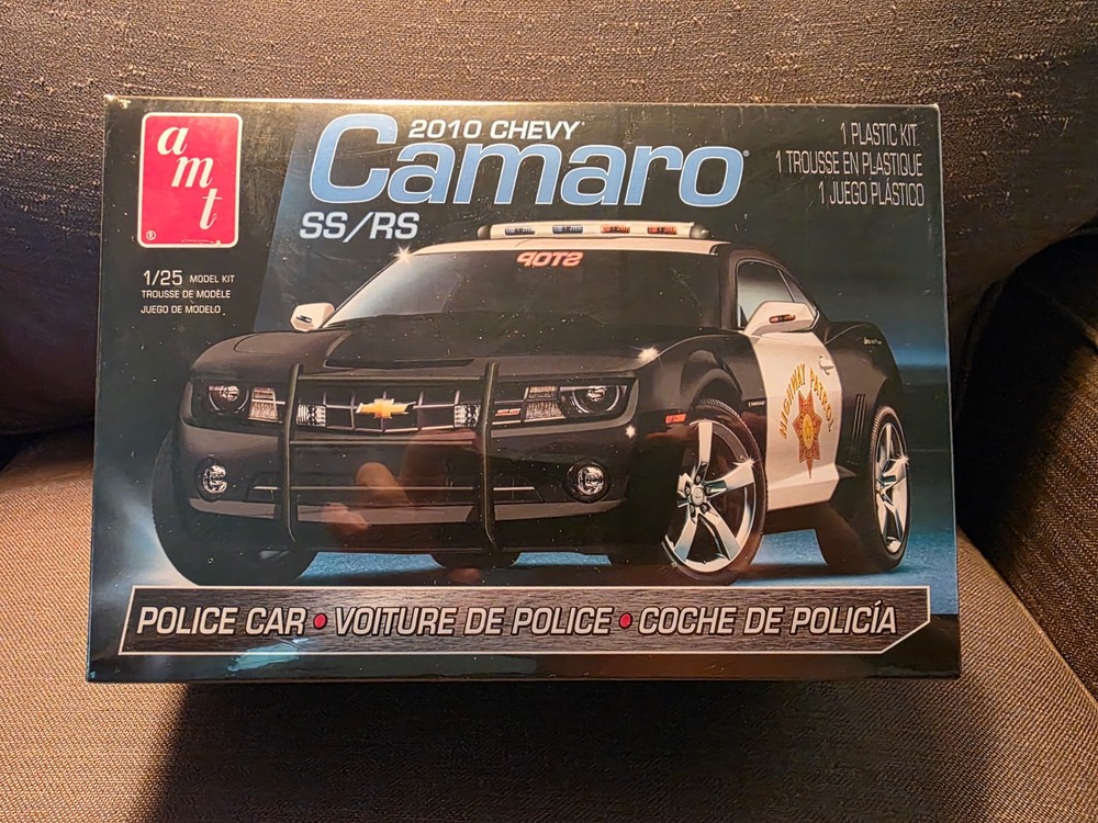 1/25 AMT 2010 Chevy Camaro SS/RS (sealed)