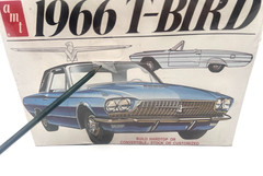 AMT 1966 T-Bird T269 1/25 Model Kit Ford Thunderbird New Sealed Vintage READ