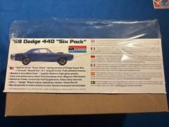 1/24 MONOGRAM 1969 DODGE 440 SIX PACK SUPER BEE BLUE MODEL CAR KIT OPEN READ UT