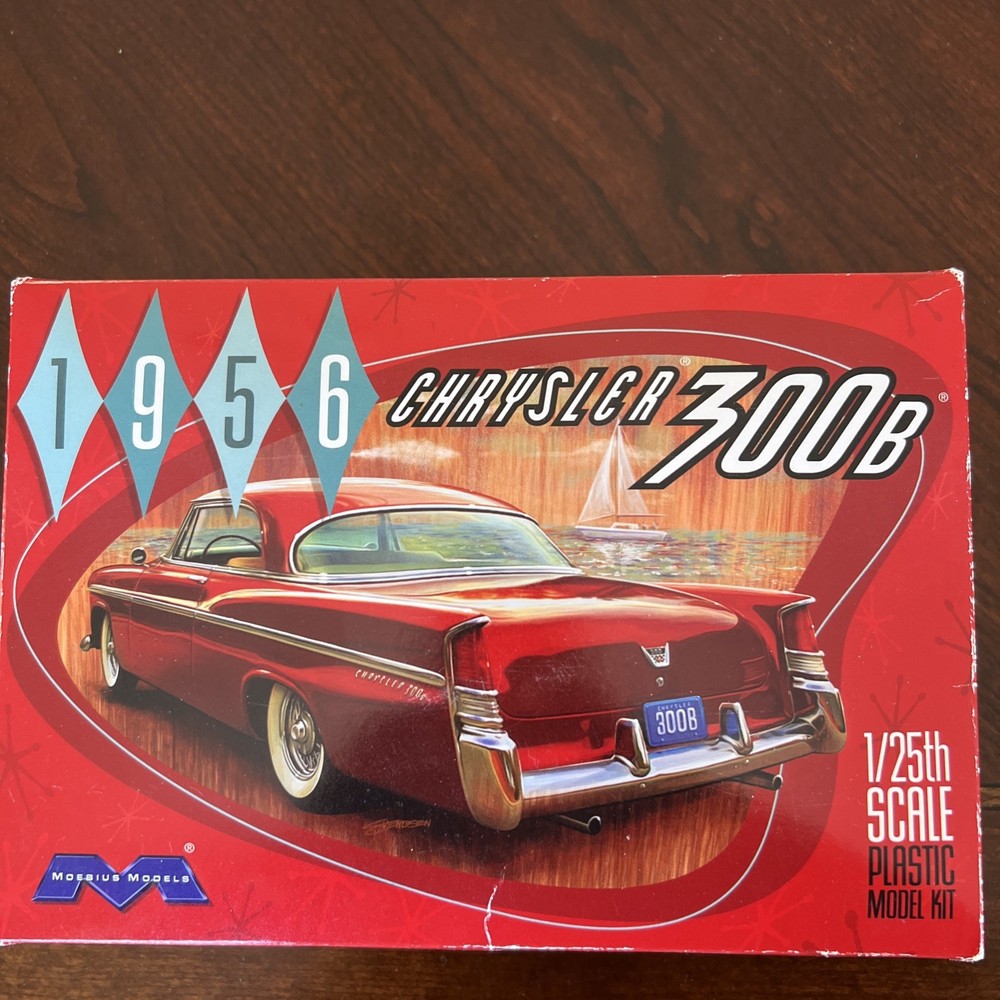 Moebius Models 1207 1956 Chrysler 300b Plastic Model Kit New
