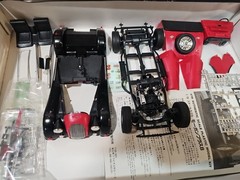 RARE ARII Morgan Plus 8. 1/16 scale plastic model Kit COMPLETE IN BOX