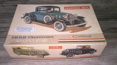 Hubley Metal model car kit 1932 Chevrolet Coupe No. 4869 w/ instructions Z125
